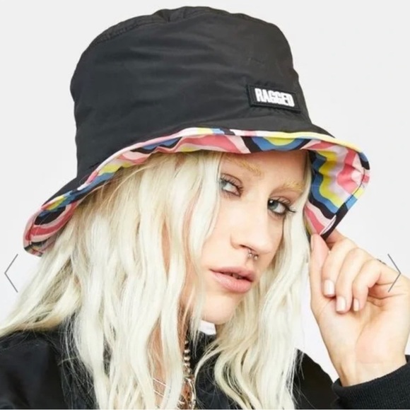 NWT Ragged Priest Rainbow Abstract Wavy Pink Black Reversible Puffer Bucket Hat - Picture 5 of 6